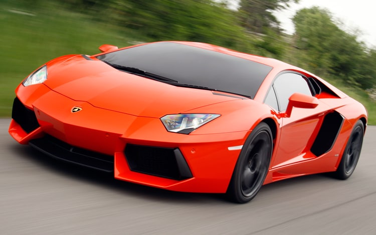 2012-lamborghini-aventador-LP-700-4-promo.jpg