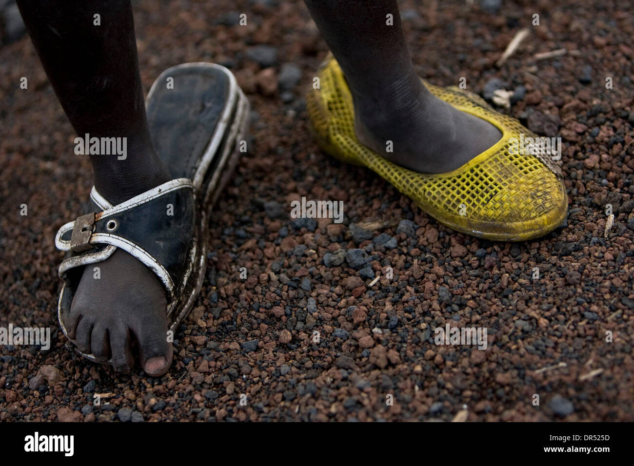 dec-07-2008-goma-democratic-republic-of-congo-a-displaced-congolese-DR525D.jpg