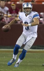 Matthew_Stafford_2015.jpg