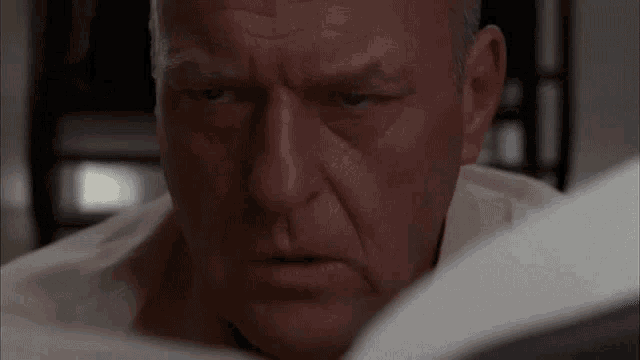 breaking-bad-toilet-scene.gif